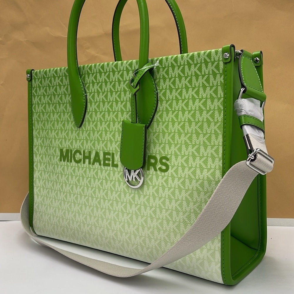 Michael Kors Mirella Medium Ombré Logo Tote Bag
Jungle Green
NWT - Picture 7 of 16